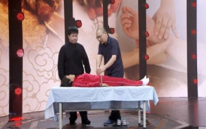 北京卫视20161004养生堂《名老中医话长寿—臧福科》